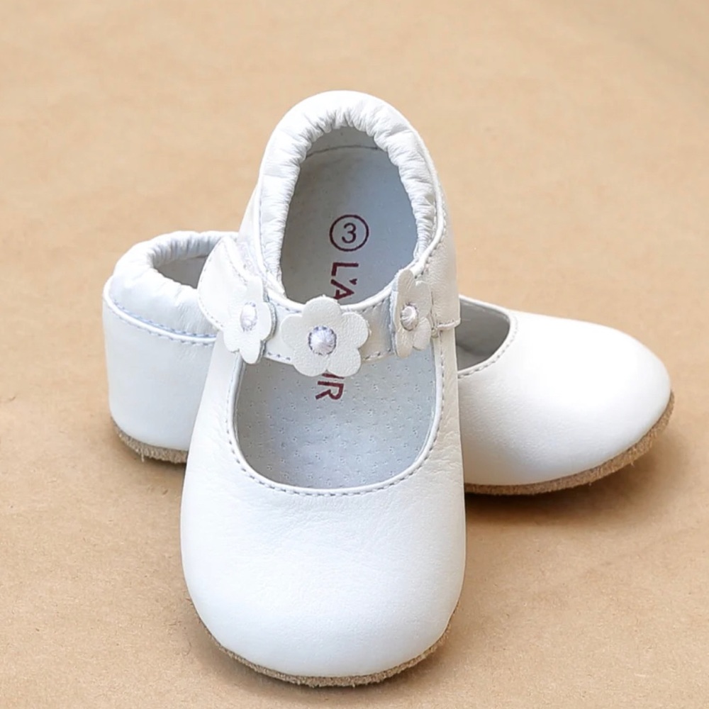L’amour baby shoe